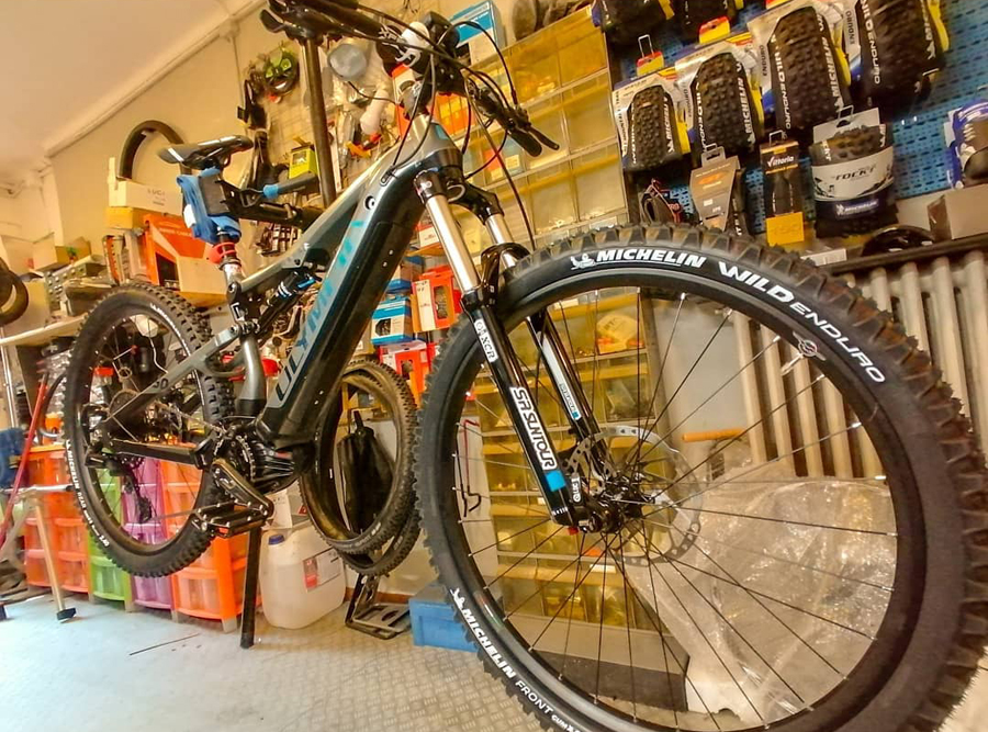 VLR bike shop - San Mauro Torinese - Officina riparazione biciclette
